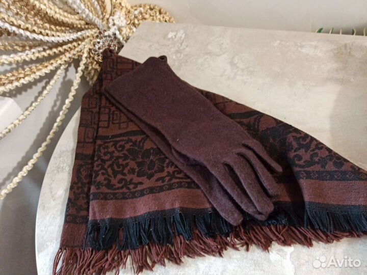 Шарфы и палантины