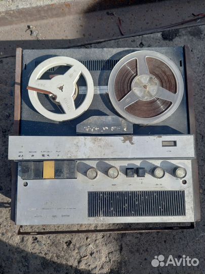 Магнитофон,фотоаппарат,сифон