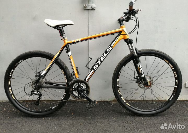 Stels Navigator на 21й бесшовной раме, 27.5 колёса