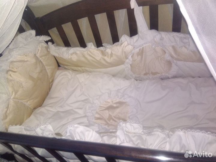 Бортики для кроватки с балдахином