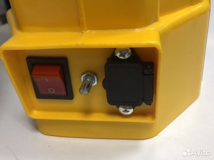 Опрыскиватель садовый аккумуляторный