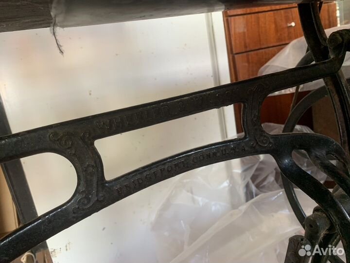 Швейная машина старинная