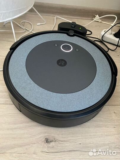 Робот пылесос irobot roomba i3