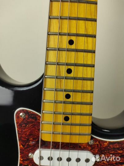 Электрогитара G&L Tribute Legacy Stratocaster