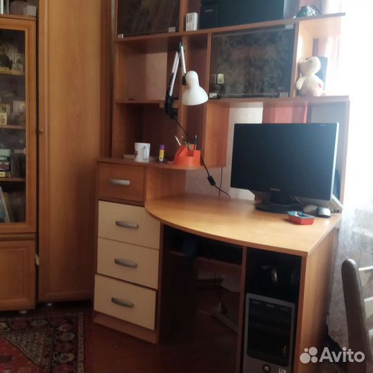 Стол, в отличном состоянии