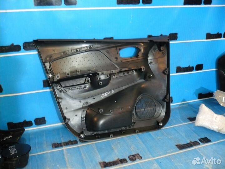 Renault Kaptur Обшивка двери передней б/у. без деф