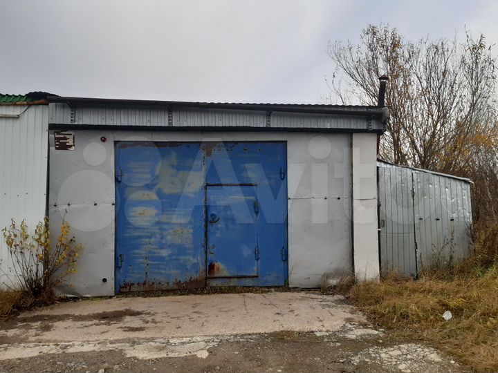 Гараж, > 30 м²