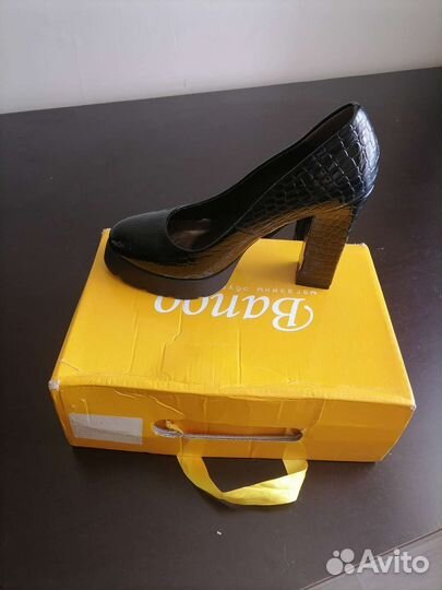 Туфли женские 37 размер новые