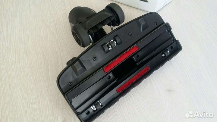 Вертикальный пылесос Karcher VC5