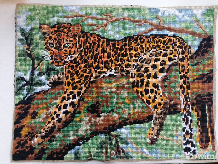 Картины вышитые крестом 6 шт