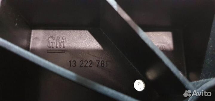 Корпус блока предохранителей Opel Insignia 2008-2