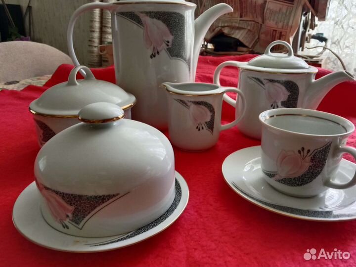 Сервиз чайно кофейный на 12 персон гдр эдельвейс