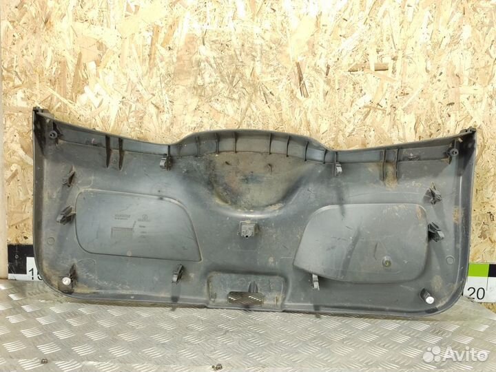Обшивка крышки багажника Renault Clio 2005 2012