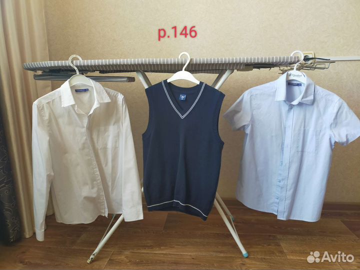 Школьная форма на мальчика р.134, рубашки, рюкзак