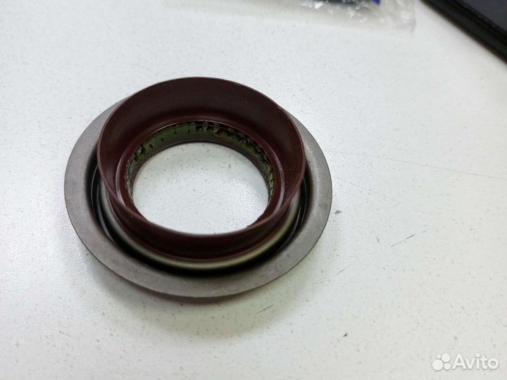 Сальник полуоси передний правый ford explorer