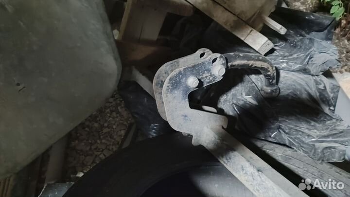 Фаркоп на renault duster 2015