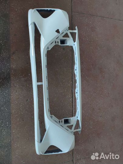 Бампер Хендай Солярис 20- г.в. новый,белый SAW