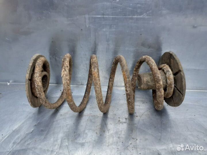 Пружина задняя Opel Zafira минивэн дизель 1999