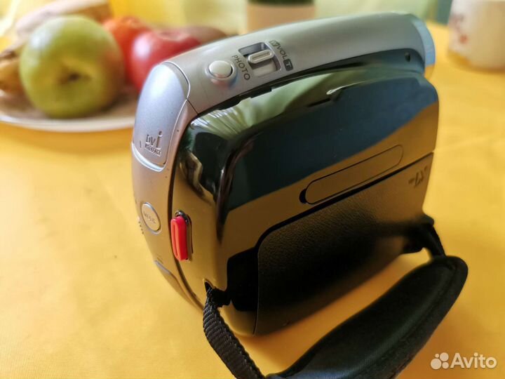 Видеокамера Samsung mini DV