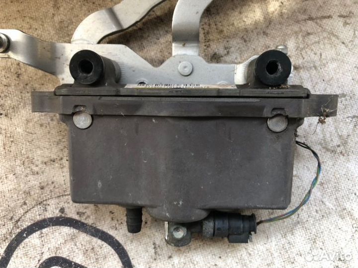 Пиропатрон передний левый Mercedes-Benz E-Class