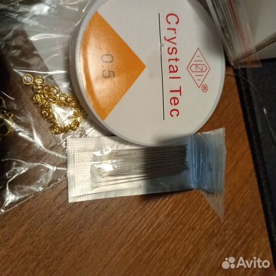 Набор бисера и бусин подарочный