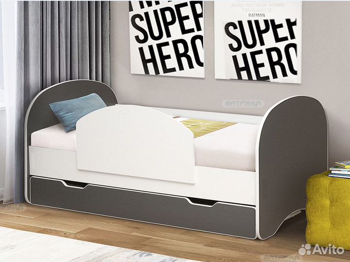 Детская кровать с бортиками. В наличии