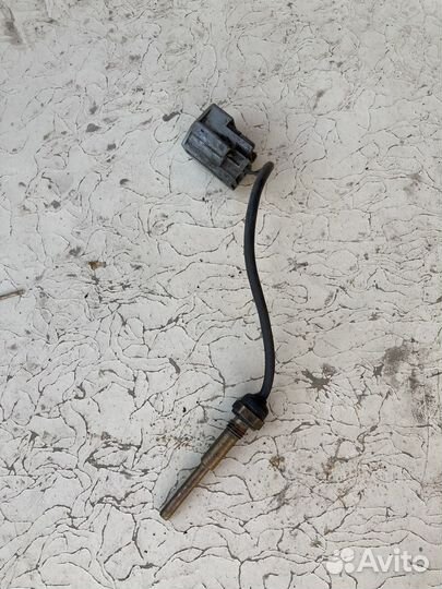 Датчик температуры двигателя Мазда Tribute