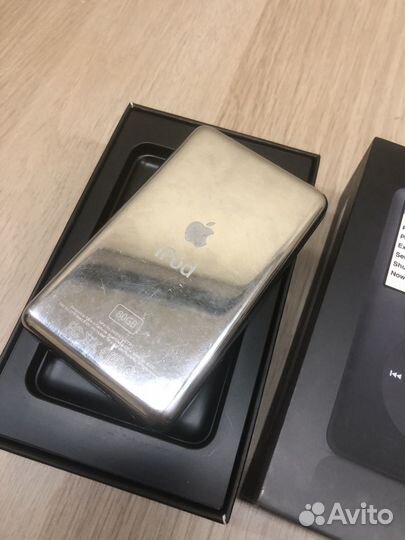 iPod Classic 80Gb Black Оригинал Не работает