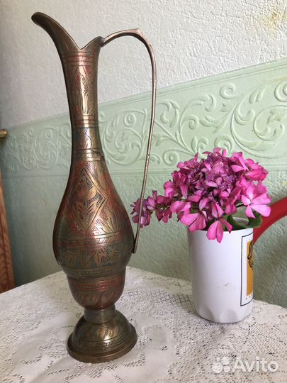 Ваза -кувшин. Индия