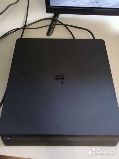 Sony PS4 slim