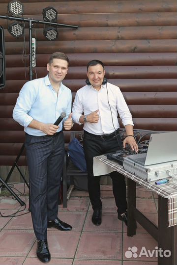 Ведущий на свадьбу