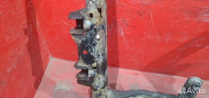 Рено логан подрамник передний Logan гнилой