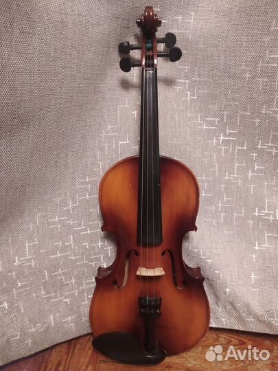 Скрипка 4/4 с чехлом и смычком
