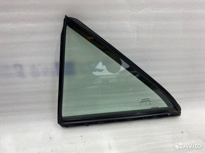 Форточка двери задняя левая Toyota Camry V50/V55