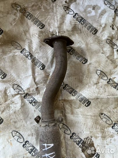 Средняя часть глушителя Nissan Avenir