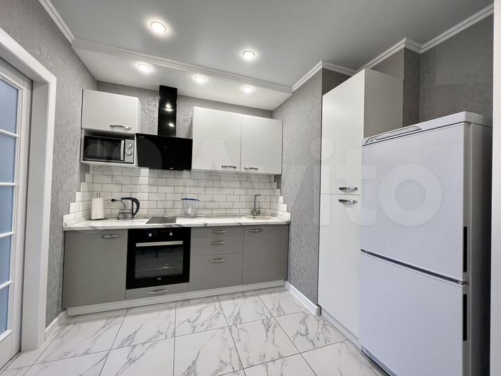 2-к. квартира, 60 м², 2/25 эт.