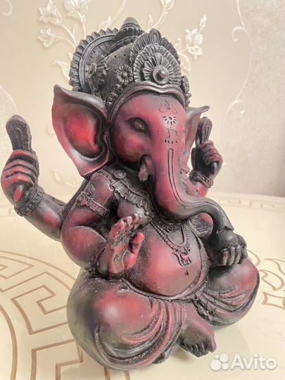 Ганеша деревянная фигура
