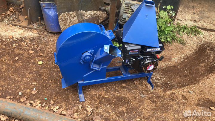 Измельчитель веток Сруб 300 Lifan6,5 лс