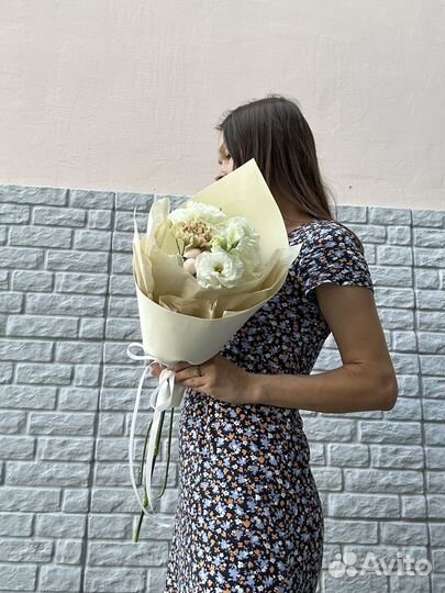 Мини букет из эустомы и диантуса