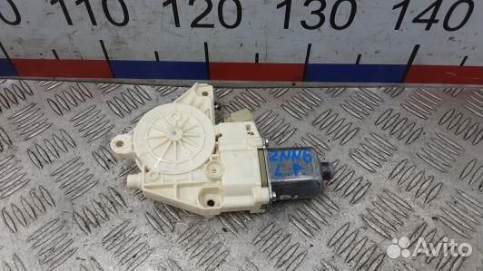 Моторчик стеклоподъемника переднего левого mercede