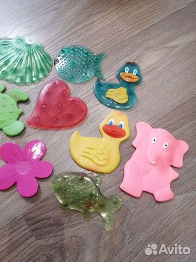 Мини-коврики на липучке для ванной