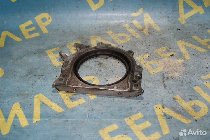 Крышка коленвала Volkswagen Golf 4 Variant