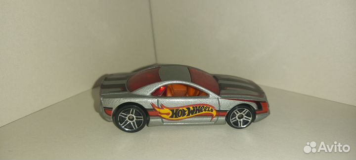 Hot wheels машинки