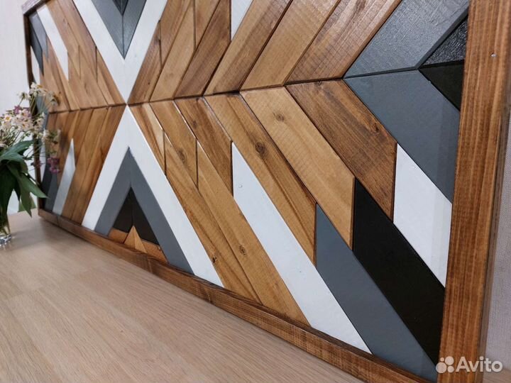 Панно из дерева