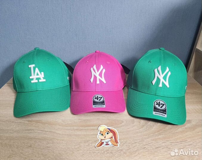 Бейсболка новая