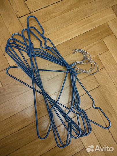 Вешалки плечики