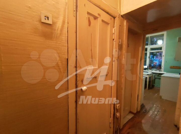 Комната 12,7 м² в 3-к., 1/5 эт.