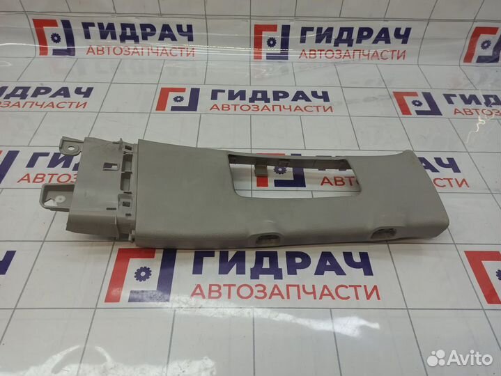 Обшивка стойки средней правой верхняя Toyota Land Cruiser Prado (J150) 62410-60220-B0