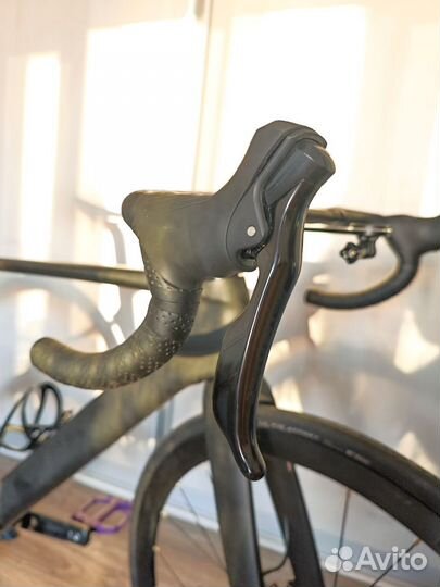 Шоссейный велосипед Twitter r10