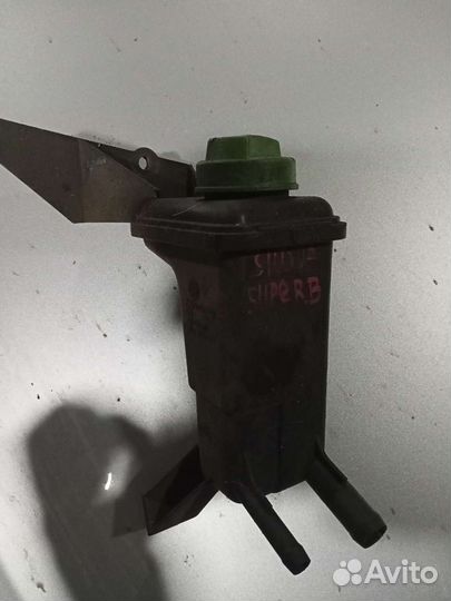 Бачок гура Volkswagen Passat Б5. Skoda superb